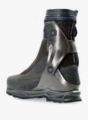 Buty wysokogórskie Salewa Ortles Couloir. Czarne trekkingi męskie Salewa, outdoorowe. Za 3,427.60 zł.