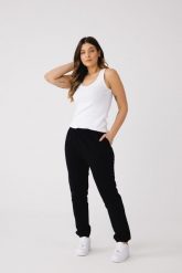 SPODNIE LOLA CZARNE XS - Flawless. Czarne spodnie dresowe damskie Flawless, m, bez wzorów, z bawełny. Za 224.00 zł.
