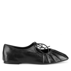 Baleriny GINO ROSSI. Czarne baleriny damskie Gino Rossi, bez wzorów, bez obcasa. Za 299.99 zł.