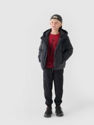 4F Kurtka puchowa z wypełnieniem syntetycznym chłopięca - czarna 122 (6-7 lat). Czarne kurtki i płaszcze dla chłopców 4f, na zimę, bez wzorów, z dzianiny, klasyczne, z kapturem. W wyprzedaży za 99.99 zł.