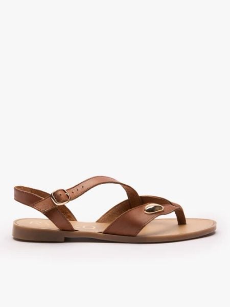 Brązowe japonki z ozdobą. Brązowe klapki damskie Ryłko, z aplikacjami, ze skóry, eleganckie, bez obcasa, na płaskiej podeszwie. Za 349.99 zł.