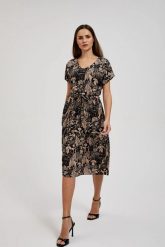 Taliowana sukienka w kwiaty czarna. Czarne sukienki damskie MOODO, xs, bez wzorów, bez kołnierzyka, bez ramiączek. W wyprzedaży za 84.98 zł.