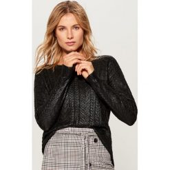 Sweter z warkoczowym splotem - Czarny. Swetry damskie marki Mohito. W wyprzedaży za 59.99 zł.