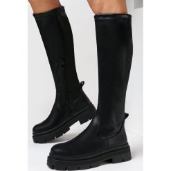 Czarne Kozaki Cephes. Czarne kozaki damskie Born2be, z jeansu, z okrągłym noskiem, przed kolano, bez obcasa, na płaskiej podeszwie. Za 189.99 zł.