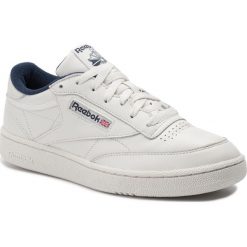 Buty Reebok - Club C 85 Mu DV8815 Chalk/Paperwhite/Navy. Brązowe półbuty na co dzień męskie Reebok, z materiału, bez zapięcia. W wyprzedaży za 289.00 zł.