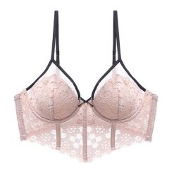 Braletka push-up z koronki elegancka biustonosz na co dzień Eliza. Czarne biustonosze Intica, bez wzorów, z koronki. Za 119.00 zł.