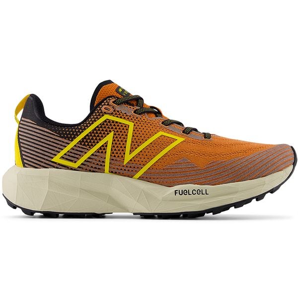 Buty męskie New Balance FuelCell Venym MTVNYMR1 – pomarańczowe. Brązowe buty sportowe męskie New Balance, z materiału, bez zapięcia, do biegania. Za 299.99 zł.