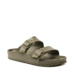 Klapki Birkenstock. Zielone klapki damskie Birkenstock, bez wzorów, bez obcasa. Za 229.99 zł.