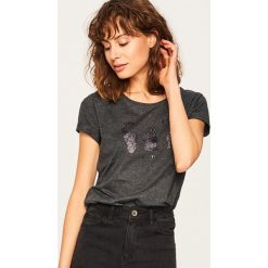 T-shirt we wzory - Szary. Szare t-shirty damskie Reserved. Za 39.99 zł.