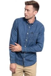 LEE LEE BUTTON DOWN DIPPED BLUE L880PLLA 112123377. Niebieskie koszule męskie Lee, l, bez wzorów, bez kołnierzyka, bez ramiączek. W wyprzedaży za 49.99 zł.