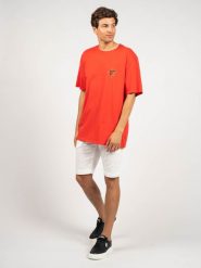 Guess T-Shirt | M0FI0ER9XF0 | Mężczyzna | Czerwony. Czerwone t-shirty męskie Guess, m, z aplikacjami, z bawełny, bez kołnierzyka. W wyprzedaży za 119.00 zł.