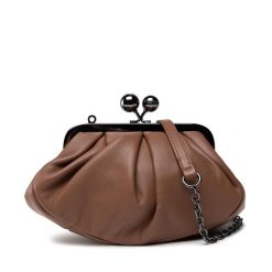 Torebka Weekend Max Mara. Brązowe listonoszki damskie Weekend Max Mara, bez wzorów, bez dodatków. Za 1,049.00 zł.