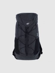 4F Plecak trekkingowy (25 L) - czarny Uniwersalny. Czarne plecaki damskie 4f, bez wzorów, z materiału, sportowe. W wyprzedaży za 299.99 zł.