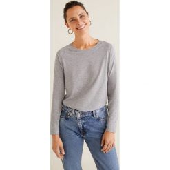 Mango - Bluzka Ocaso3. Szare bluzki damskie Mango, z bawełny, casualowe, z okrągłym kołnierzem, z krótkim rękawem. Za 35.90 zł.