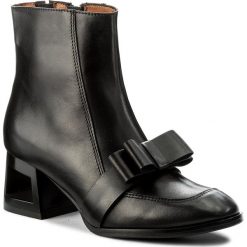 Botki EVA MINGE - Jessenia 2R 17SF1372249EF 101. Botki damskie marki Eva Minge. W wyprzedaży za 379.00 zł.