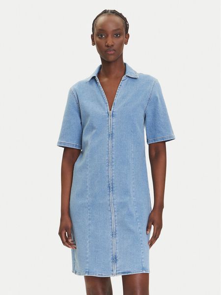 ONLY Sukienka jeansowa Frida 15360436 Niebieski Regular Fit. Niebieskie sukienki damskie Only, s, bez wzorów, z bawełny, bez kołnierzyka, bez ramiączek. Za 139.99 zł.