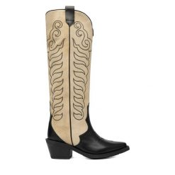 Kowbojki Badura. Brązowe kozaki damskie Badura, bez obcasa, na słupku. Za 629.99 zł.