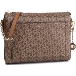 Torebka DKNY - Bryant Med Box Cbody R74EJ005 Mocha Logo/Vic 9MV. Listonoszki damskie marki DKNY. Za 889.00 zł.