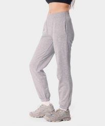 Spodnie dresowe sportowe dla kobiet Carpatree Varsity Chic. Szare spodnie dresowe damskie Carpatree, s, bez wzorów, z bawełny. Za 199.99 zł.