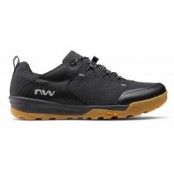 Buty Northwave Rockit. Czarne buty sportowe męskie Northwave, bez zapięcia, rowerowe. Za 608.00 zł.