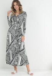 Czarno-Biała Kopertowa Sukienka Maxi w Fantazyjny Print Aldotine. Czarne sukienki damskie Born2be, na co dzień, m, bez wzorów, z wiskozy, bez kołnierzyka, bez ramiączek, maxi, kopertowe. Za 189.99 zł.