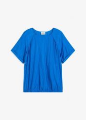 Bluzka z krótkim rękawem z miękkiej mieszanki wiskozy. Niebieskie bluzki damskie bonprix, bez wzorów, z wiskozy, bez kołnierzyka, bez ramiączek. Za 44.99 zł.