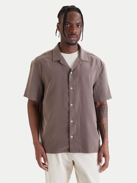 Calvin Klein Koszula LV04LF114G Brązowy Relaxed Fit. Brązowe koszule męskie Calvin Klein, m, bez wzorów, z syntetyku, bez kołnierzyka, bez ramiączek. Za 266.99 zł.