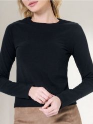 Koszulka z długimi rękawami w stylu basic - czarny. Czarne t-shirty damskie Sinsay, l, bez wzorów, bez kołnierzyka. Za 17.99 zł.