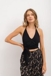 TOP ZORA CZARNY L - Flawless. Czarne t-shirty damskie Flawless, l, bez wzorów, ze skóry, wakacyjne, bez kołnierzyka. Za 105.00 zł.