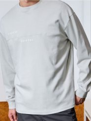 Koszulka comfort fit z długim rękawem - kremowy. Białe bluzki z długim rękawem męskie Sinsay, l, bez wzorów, bez kołnierzyka. Za 39.99 zł.