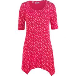 Shirt z dłuższymi bokami, krótki rękaw bonprix czerwony z nadrukiem. Bluzki damskie bonprix. Za 44.99 zł.