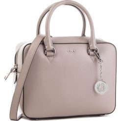 Torebka DKNY - R83D3621 Warm Grey WG5. Szare torebki do ręki damskie DKNY, ze skóry. Za 1,109.00 zł.