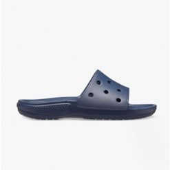 Klapki basenowe Crocs Classic Slide. Niebieskie skarpety damskie Crocs, bez wzorów. Za 89.99 zł.