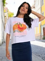 Koszulka z nadrukiem - biały. Białe t-shirty damskie Sinsay, l, bez wzorów, z bawełny, bez kołnierzyka. W wyprzedaży za 17.99 zł.