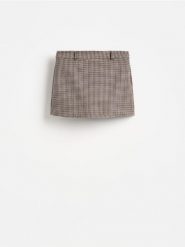 Spódnico-szorty w pepitkę - wielobarwny. Szorty damskie Reserved, l, bez wzorów, z tkaniny. Za 129.99 zł.