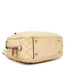 Torebka Guess. Żółte torebki do ręki damskie Guess, z aplikacjami, bez dodatków. Za 639.99 zł.