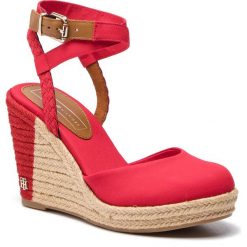 Espadryle TOMMY HILFIGER - Printed Closed Toe Werde Sandal FW0FW03932 Tango Red 611. Klapki damskie marki Tommy Hilfiger. Za 399.00 zł.
