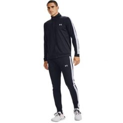 Dres fitness męski Under Armour Emea. Białe buty sportowe męskie Under Armour, z dresówki, bez zapięcia, na fitness i siłownię. Za 299.00 zł.