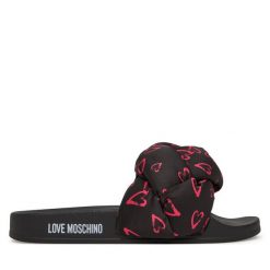 Klapki LOVE MOSCHINO. Czarne klapki damskie Love Moschino, bez wzorów, bez obcasa. Za 399.99 zł.