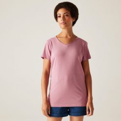 Koszulka turystyczna damska Elkie. Fioletowe koszulki sportowe damskie Regatta, bez wzorów, z bawełny, sportowe, bez kołnierzyka. Za 134.50 zł.