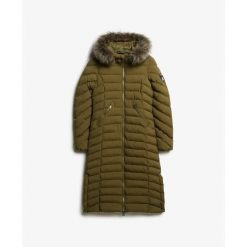 Długa kurtka z kapturem z sztucznego futra dla kobiet Superdry Fuji. Zielone kurtki damskie Superdry., na zimę, l, z aplikacjami, z puchu, z kapturem. Za 735.60 zł.