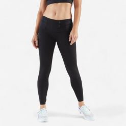 Legginsy do biegania damskie Kiprun Run 900 Light. Czarne legginsy sportowe damskie KIPRUN, l, bez wzorów, z materiału, z podwyższonym stanem, długie, do biegania. Za 99.99 zł.