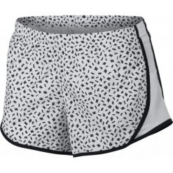 Nike Szorty Dziewczęce G Nk Short Tempo aop2 Black White L. Spodenki dla dziewczynek marki Nike. Za 109.00 zł.