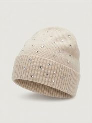 Czapka beanie z cyrkoniami - kremowy. Białe czapki i kapelusze damskie Sinsay, bez wzorów. Za 22.99 zł.