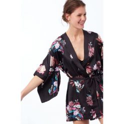 Etam - Szlafrok Jaya. Szare szlafroki damskie Etam, z poliesteru. Za 199.90 zł.