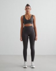 Damskie legginsy bezszwowe, wysoki stan, squat proof petite Shape szary. Szare legginsy damskie Aim'n, xs, bez wzorów, z elastanu, z podwyższonym stanem, na fitness i siłownię. Za 296.00 zł.