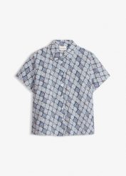 Bluzka z krótkim rękawem z wiskozy. Niebieskie bluzki damskie bonprix, bez wzorów, z wiskozy, eleganckie, bez kołnierzyka, bez ramiączek. Za 54.99 zł.