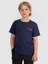 4F T-shirt regular z nadrukiem chłopięcy - granatowy 140 (9-10 lat). Niebieskie t-shirty dla chłopców 4f, bez wzorów, z bawełny, bez ramiączek. W wyprzedaży za 39.99 zł.