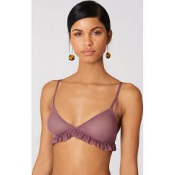 NA-KD Lingerie Siateczkowy biustonosz z falbanką - Purple. Biustonosze marki NA-KD Lingerie. W wyprzedaży za 21.88 zł.