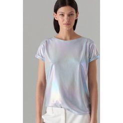 Koszulka z holograficznym efektem - Niebieski. T-shirty damskie marki Mohito. Za 39.99 zł.